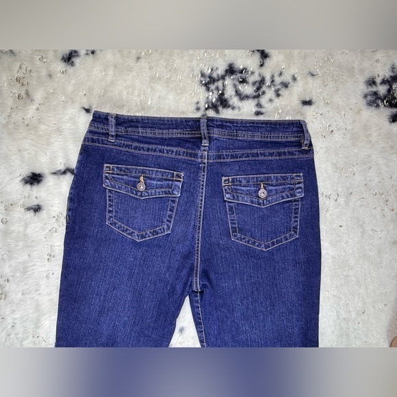 Cato Premium Dark Wash Mid Rise Straight Leg Denim Jeans Size 12 - Picture 8 of 8